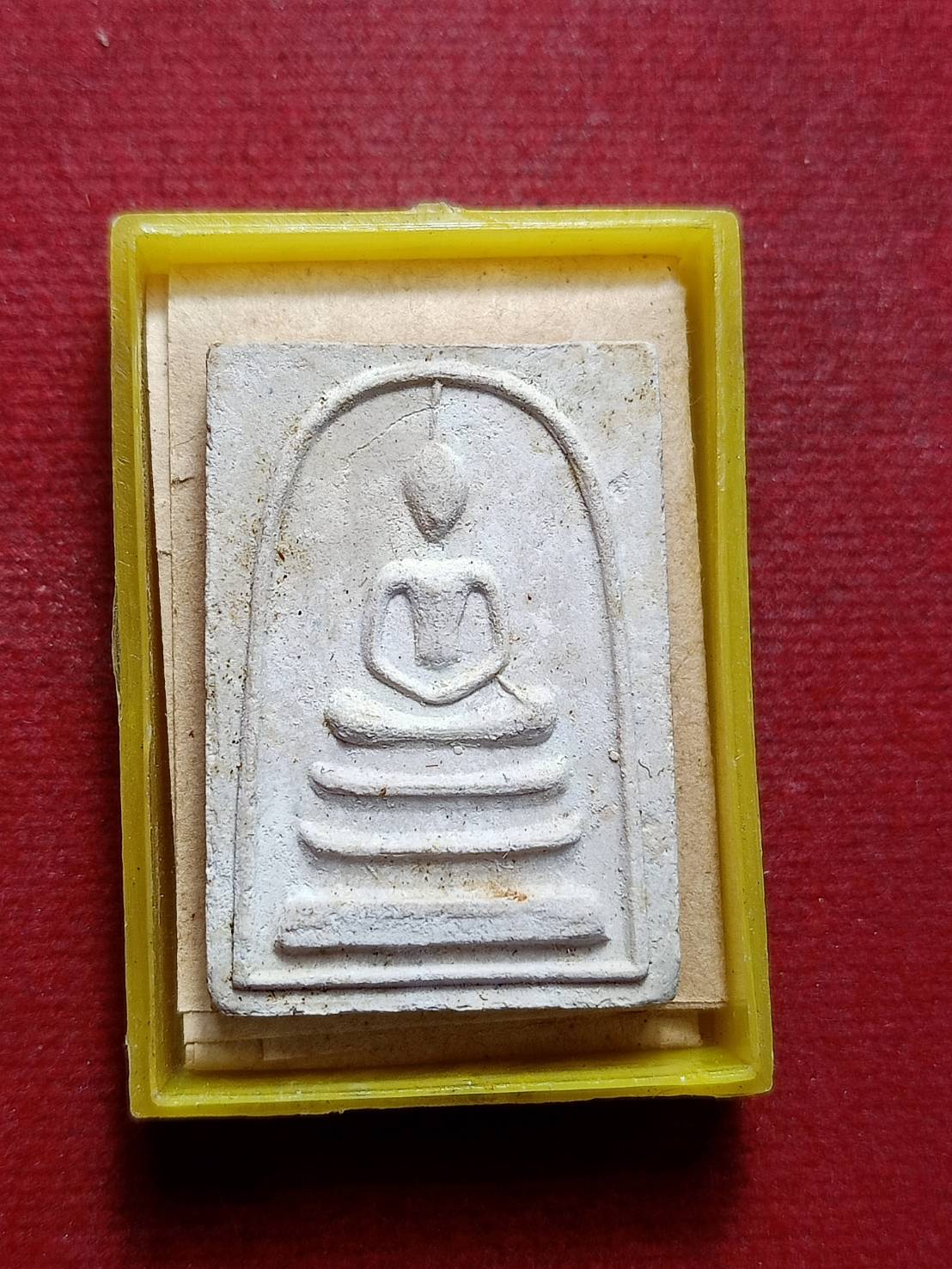 พระสมเด็จ+ใบฝอยกำกับ ถวายวัดพิกุลทอง จ.สิงห์บุรี ปี 2514 พร้อมกล่อง (SKU-09603)