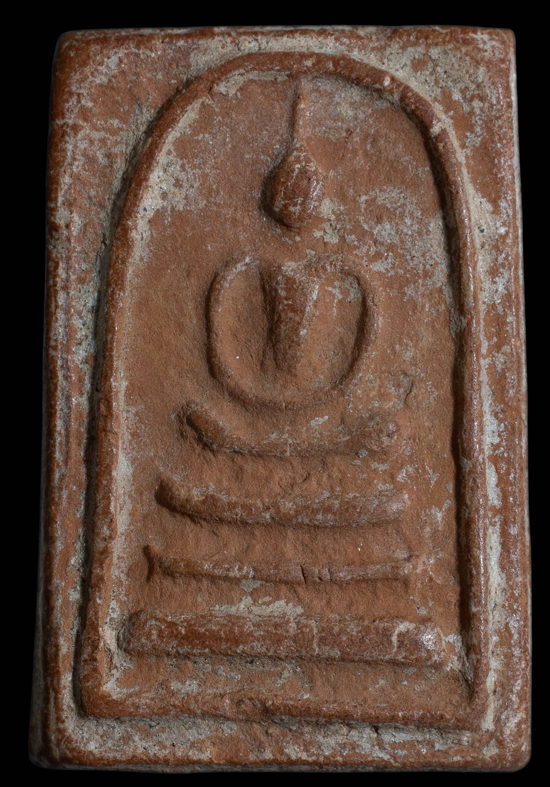 พระสมเด็จแดง หลวงพ่อกวย วัดโฆสิตาราม เนื้อผงน้ำมัน ช่วงปี 2515