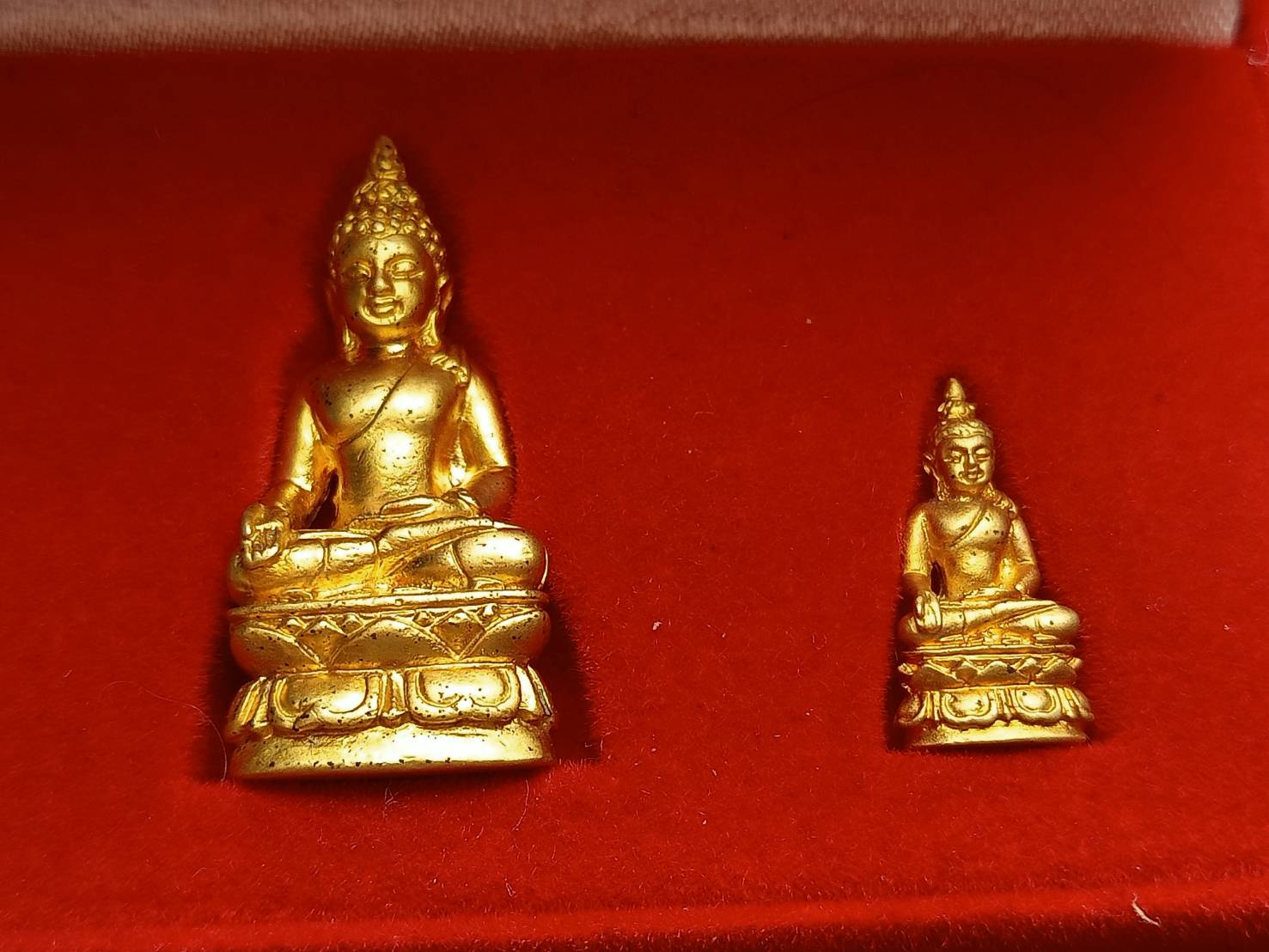 พระกริ่ง-พระชัยวัฒน์ ไพรีพินาศ วัดบวรนิเวศวิหาร กทม. พร้อมกล่อง (SKU-08413)