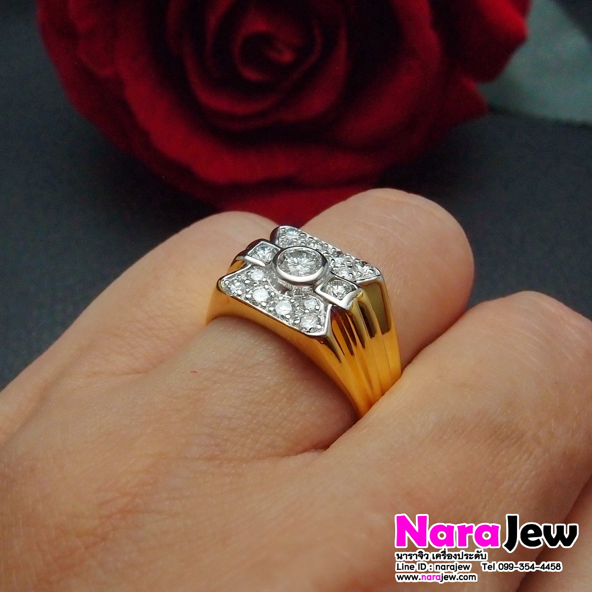 แหวนเพชรชาย เพชรแท้เม็ดกลาง 30 ตัง ล้อมเพชรแท้ 60 ตัง แบบแหวนหน้ากว้าง สวมใส่แล้วดูภูมิฐาน
