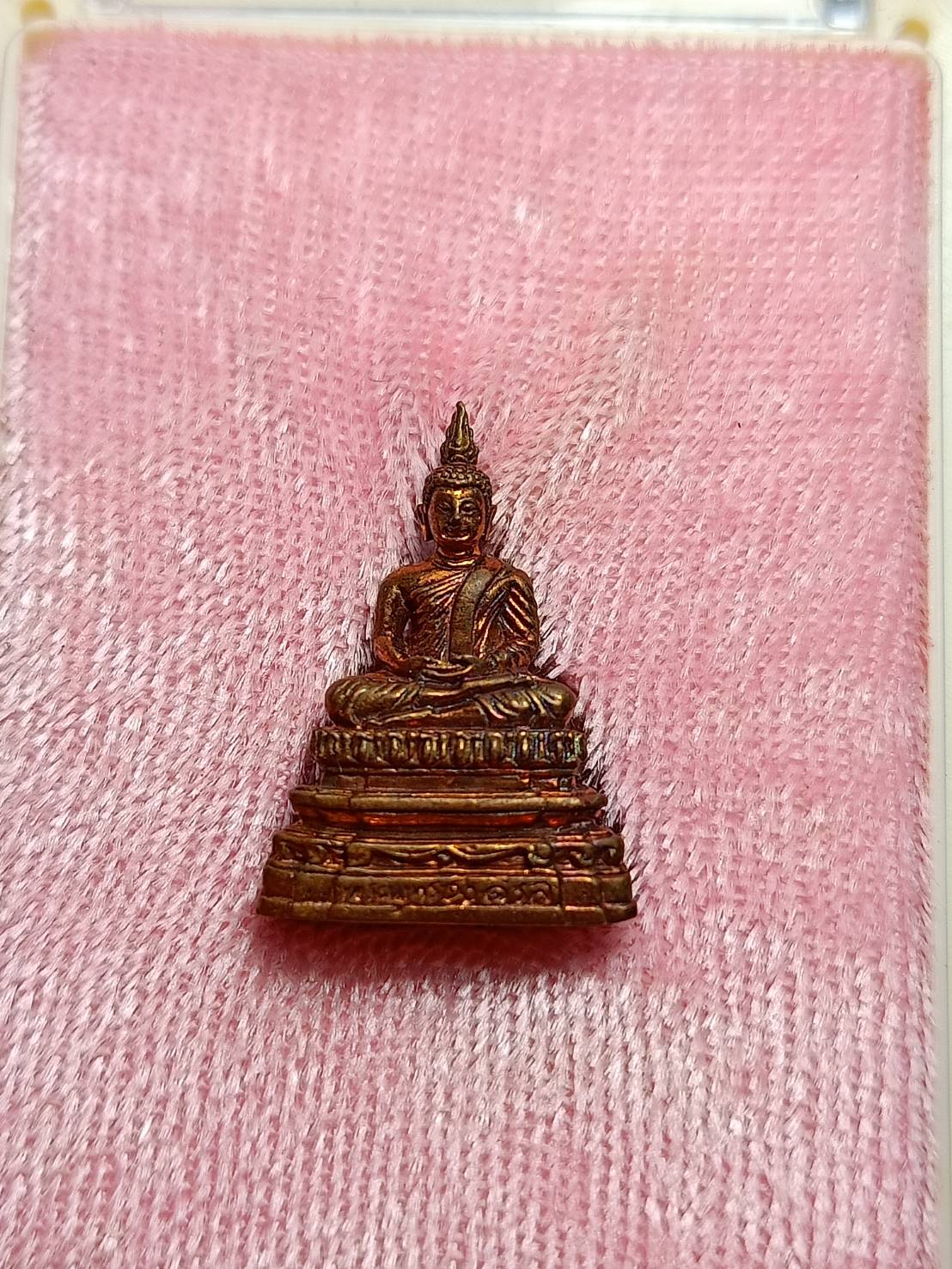พระชัยวัฒน์พระพุทธอังคีรส วัดราชบพิธสถิตมหาสีมาราม กทม. ปี 2555 พร้อมกล่อง (SKU-09846)