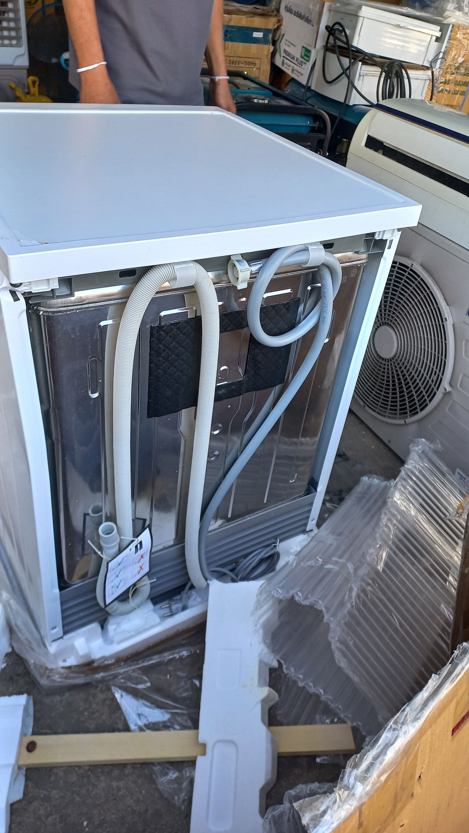 (สินค้ามีตำหนิ The product is defective) BEKO เครื่องล้างจานแบบอิสระ รุ่น DVN05321W สามารถขอรูปเพิ่มเติมได้ทางแชทค่ะ