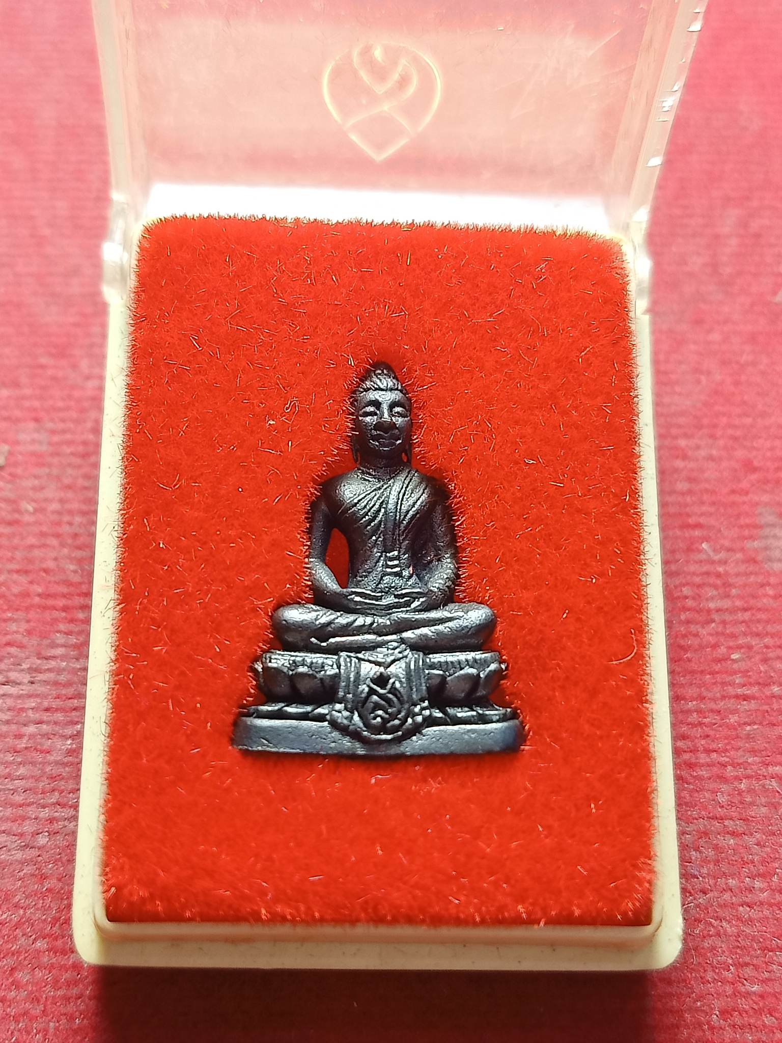 พระชัยวัฒน์ สมเด็จย่า ฉลองพระชนมายุ 84 พรรษา สร้างปี.2527 พร้อมกล่อง (SKU-01786)