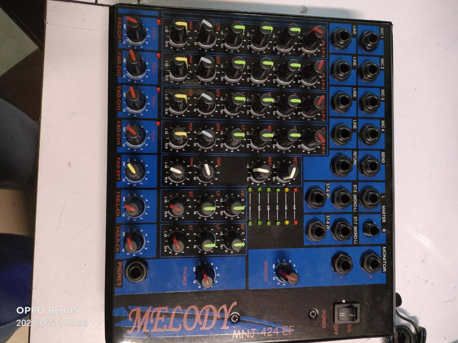 MELODY MNJ-424 EF mixer 8 ch