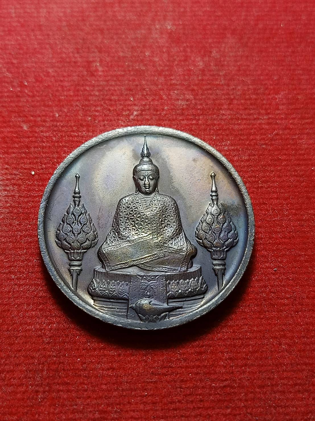 เหรียญพระแก้วมรกต ทรงเครื่องฤดูหนาว หลัง ภปร. ฉลองวัดพระศรีรัตนศาสดาราม พ.ศ.2525 (SKU-05819)