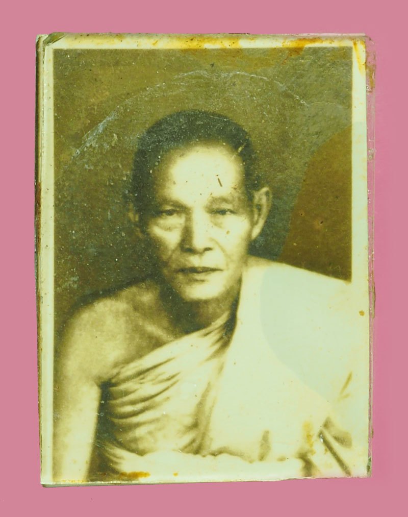 *40322 รูปถ่ายหลวงพ่อเรื่อง วัดใหม่พิณสุวรรณ จ.สุพรรณบุรี รูปก่อน พ.ศ.2500 ออกซีเปีย กระจกบาง ด้านหลังกระจกหลุด 84