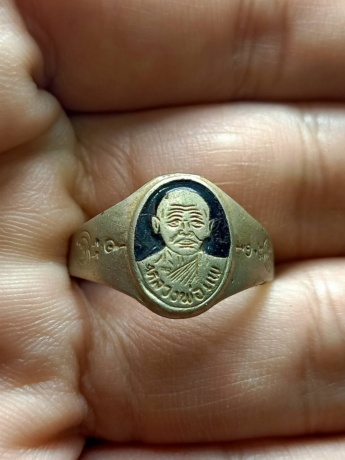 แหวนหลวงพ่อแพ วัดพิกุลทอง จ.สิงห์บุรี (SKU-08194)