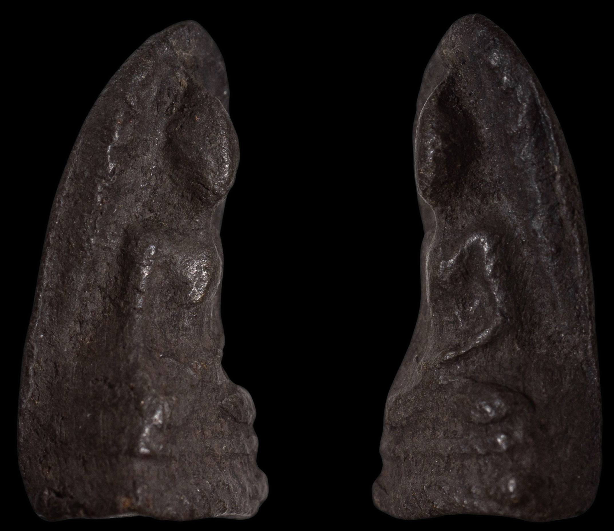 พระรอดเนื้อดินผสมผงใบลาน พิมพ์เล็ก หลวงพ่อกวย วัดโฆสิตาราม ช่วงปี 2500