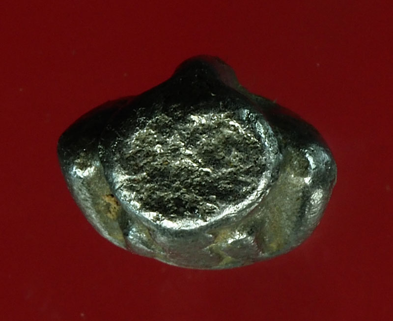 *28510 พระปิดตา เนื้อปรอท เก่าพอมีอายุ ไม่ทราบที่และปีสร้าง 6