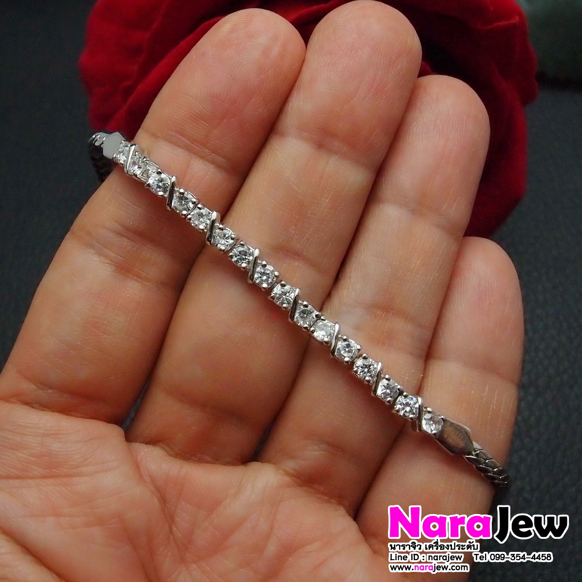 สร้อยข้อมือ เงินแท้ 925 ประดับเพชร CZ (เพชรสังเคราะห์) ประกาย เล่นไฟวิ้ง แบบ G