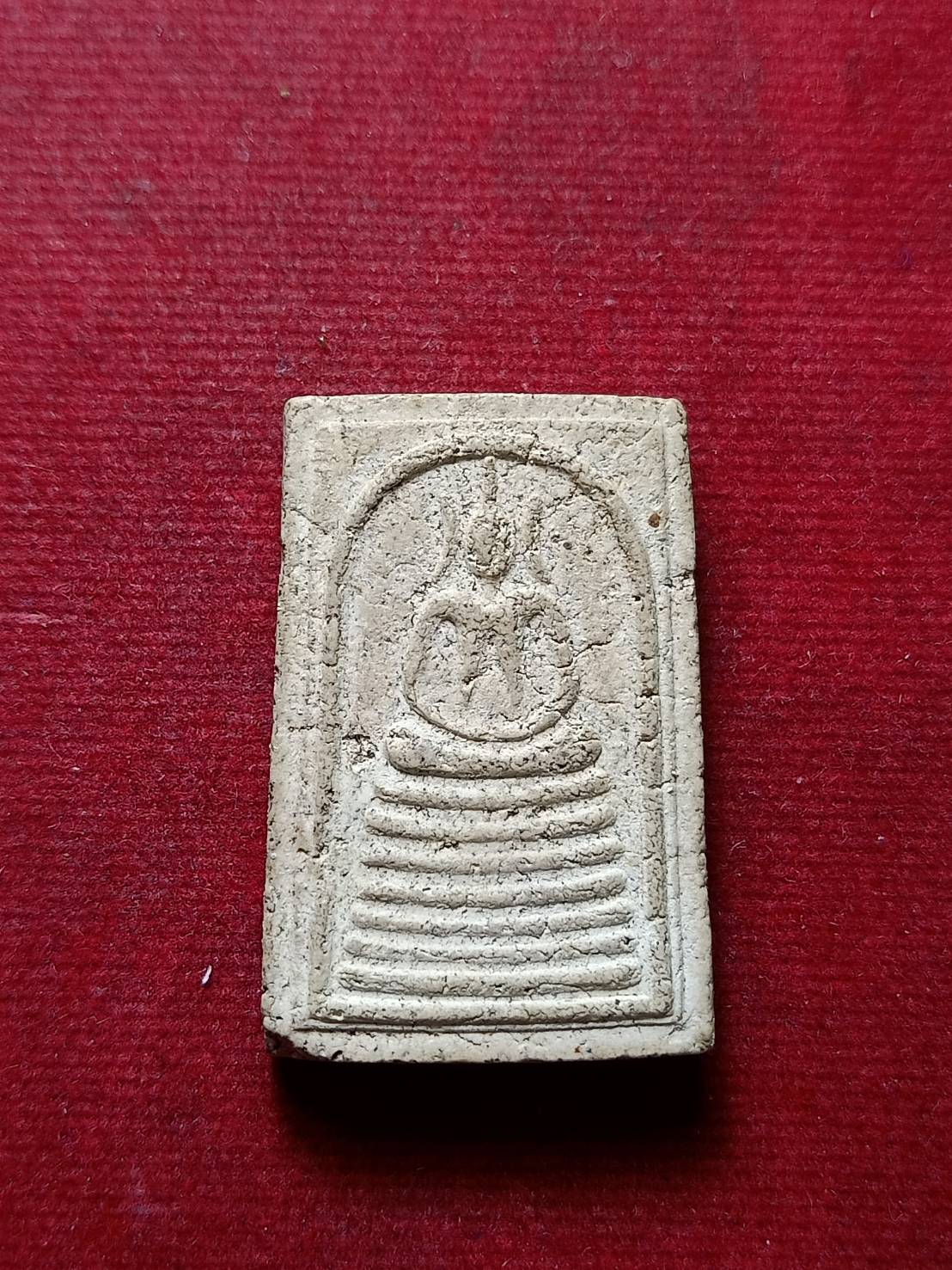 พระสมเด็จหลังนก หลวงปู่กาหลง เขี้ยวแก้ว วัดเขาแหลม จ.สระแก้ว (SKU-09581)