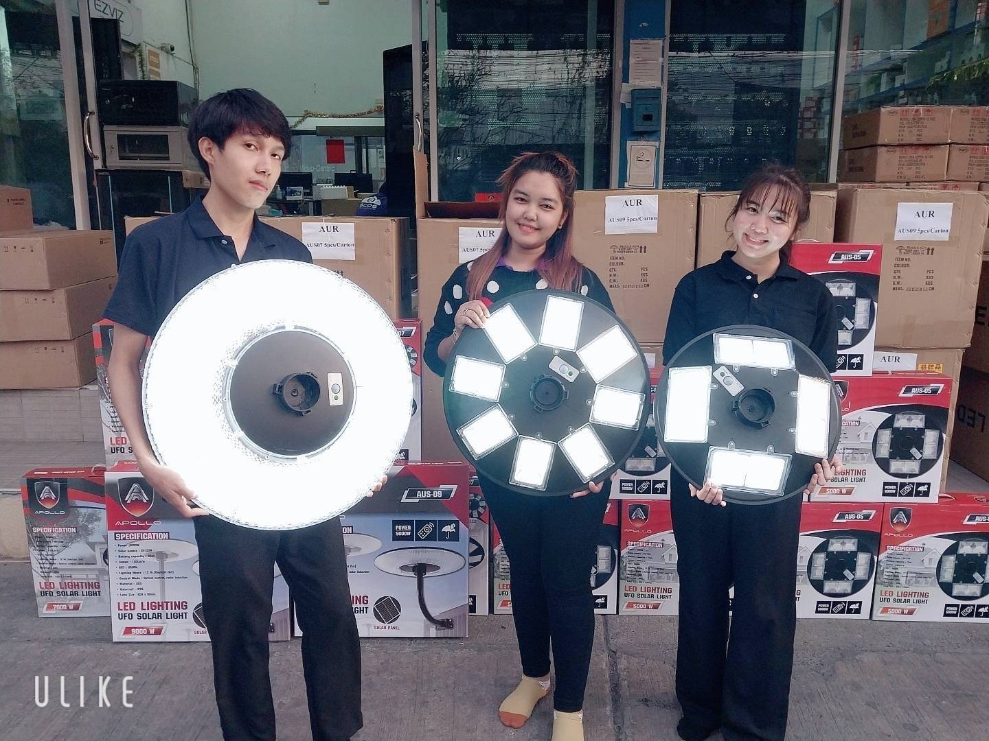 Apollo UFO Solar Light ไฟถนนโซล่าเซลล์ทรงจานบิน รุ่น AUS-07 7000W