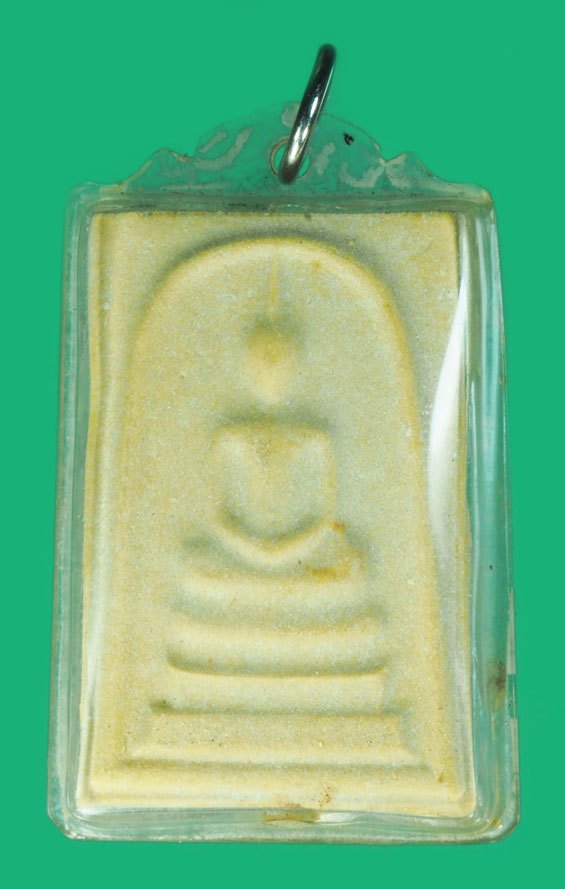 *40373 พระสมเด็จไทยช่วยไทย หลวงปู่แหวน สุจิณโณ วัดดอยแม่ปั่ง เชียงใหม่ ปี 2517 เลี่ยมพลาสติกเก่าหลายสิบปี 31