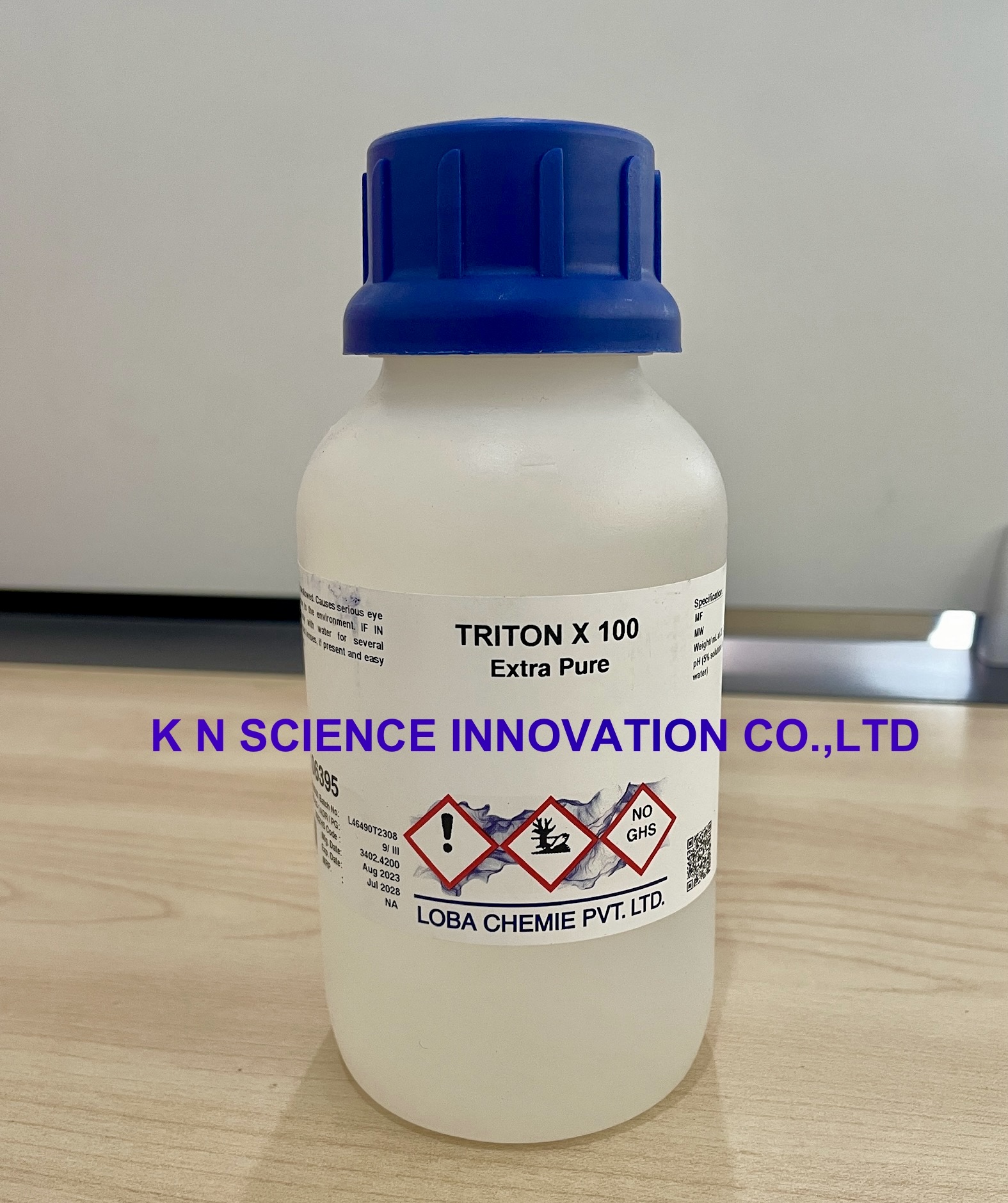 Triton X-100 (Iso-octyl phenoxyl polyethoxyl ethanol) 9002-93-1, 500 ml ,Loba 0639500500