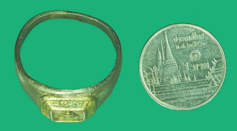 ขายแล้ว*38382 แหวนพระพุทธ ยันต์ขอบ เนื้ออัลปาก้า ไม่ทราบที่และุปีสร้าง 3