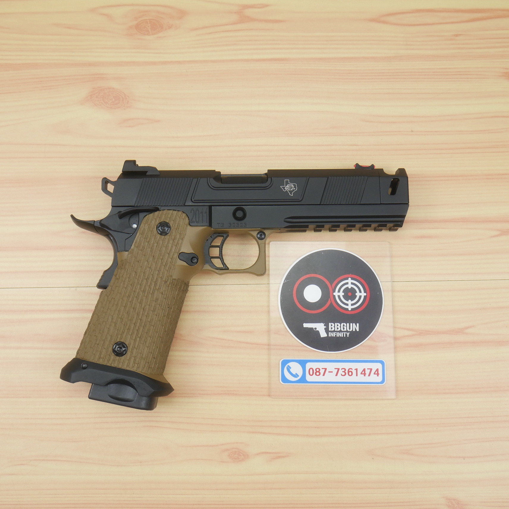 บีบีกันอัดแก๊ส Army Armament R501B Costa Carry Comp - Tan BB GUN
