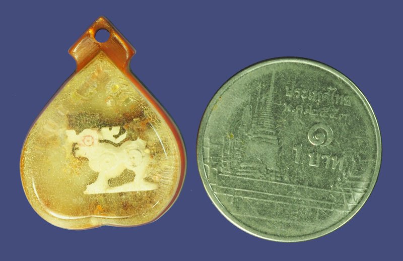 *40015 สิงห์อ้าปากแกะฉากกระดาษสะท้อนแสง หลวงพ่อหอม วัดซากหมาก ระยอง เลี่ยมพลาสติกเก่า 67