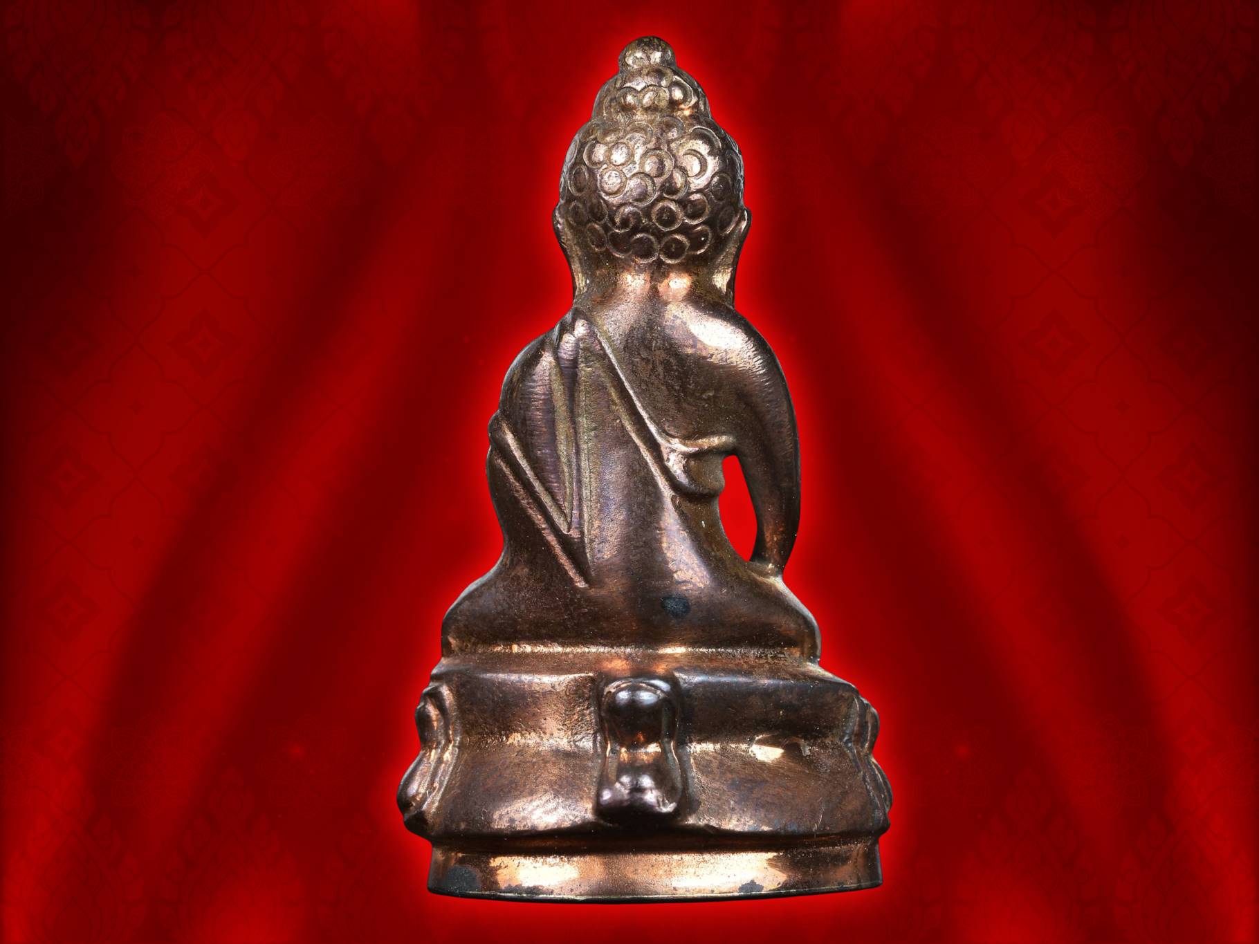 พระกริ่งปวเรศ วัดบวรนิเวศ พ.ศ. 2552 เนื้อนวะ จัดสร้างโดยวัดบวรนิเวศวิหาร ปี 2552 รุ่นนี้ นับเป็นรุ่นที่ 3 ที่สร้างโดยวัดบวรนิเวศวิหาร (วัดอื่นสร้างไม่นับ) รุ่นนี้ เป็นรุ่นที่ถือว่าออกแบบได้สมบูรณ์มากที่สุด