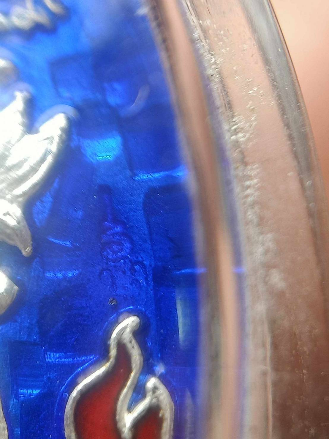 เหรียญไก่ฟ้า ร่ำรวย - ล่ำซำ เนื้อเงินลงยา หลวงปู่สรวง วรสุทโธ วัดถ้ำพรหมสวัสดิ์ จ. ลพบุรี ปี 2556 (SKU-06936)