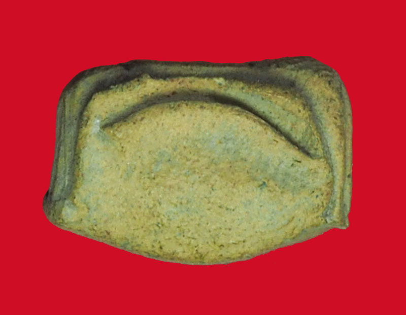 *33947 พระรอด เนื้อดิน เก่า ไม่ทราบที่และปีสร้าง 3