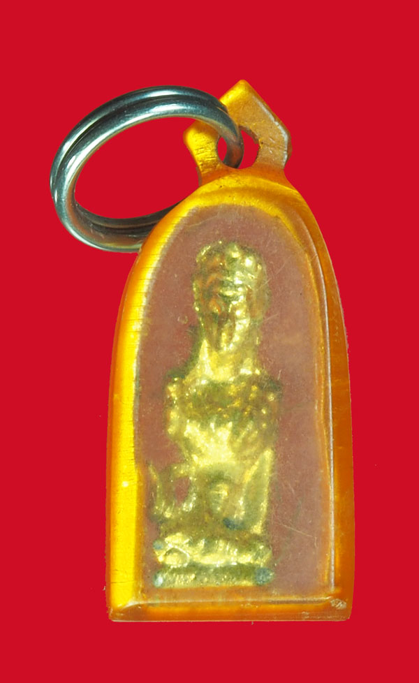 *33261 นางกวักหลวงปู่ทิมแจกในงานผูกพัทธสีมาปี ๑๗ กรอบเก่าถึงอายุ 12(ขายแล้ว)