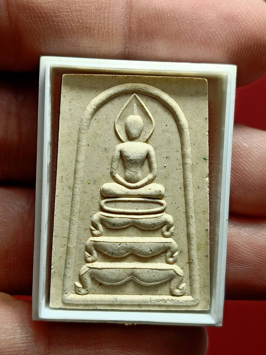 พระพุทธเมตตา หลวงปู่วิเวียร วัดดวงแข กทม. ปี 2535 พร้อมกล่อง (SKU-11574)