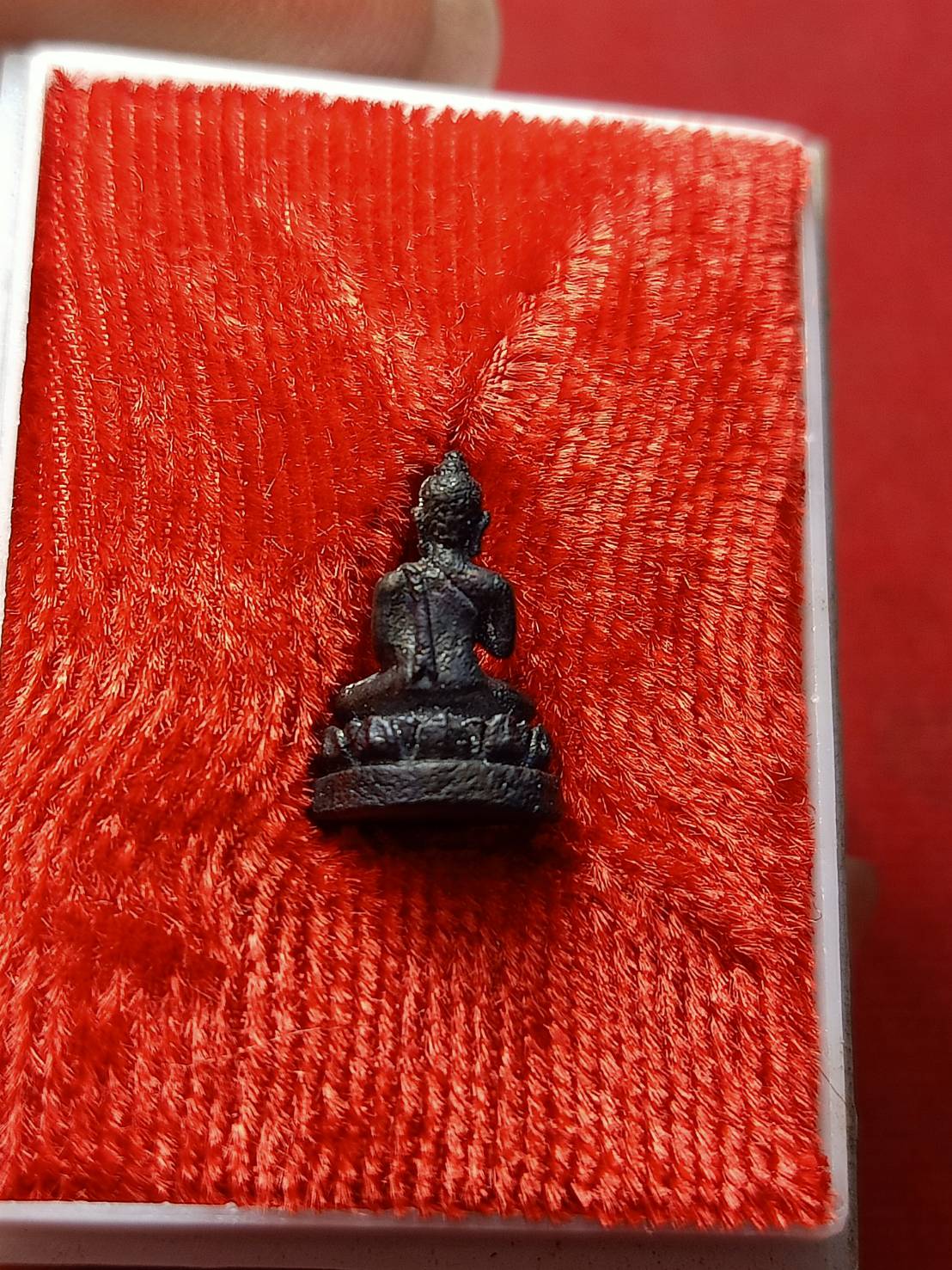 พระชัยวัฒน์ชนสามายุ 70 ปี สมเด้จพระญานสังวรฯ ปี 2526 พร้อมกล่อง (SKU-13033)