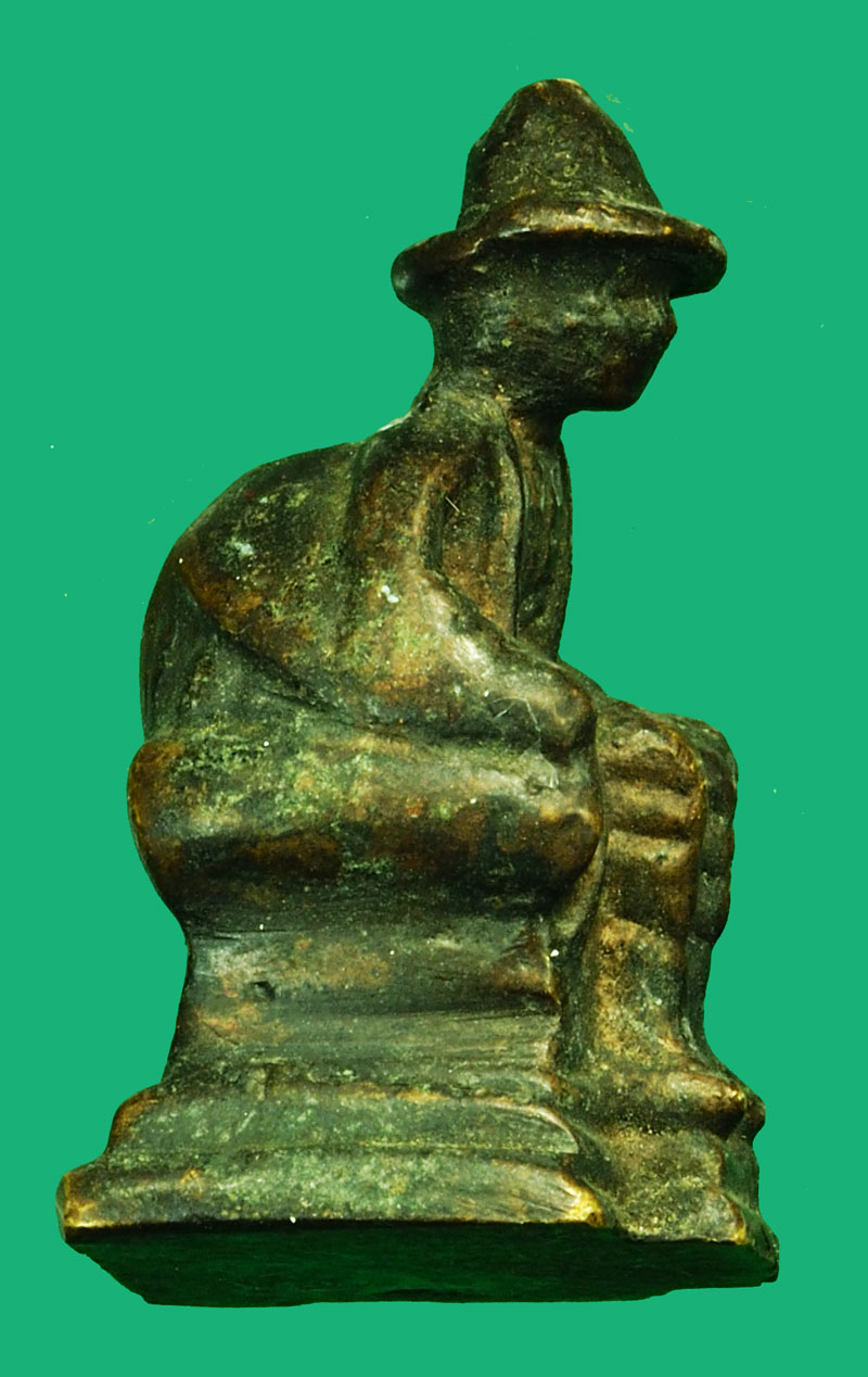 ขายแล้ว*36345 พระหล่อพระเจ้าตากสินมหาราช ไม่ทราบปี เนื้อทองเหลือง (ส่วนตัวดุแล้วเป็นพระเล่นแค่ชอบ) 8