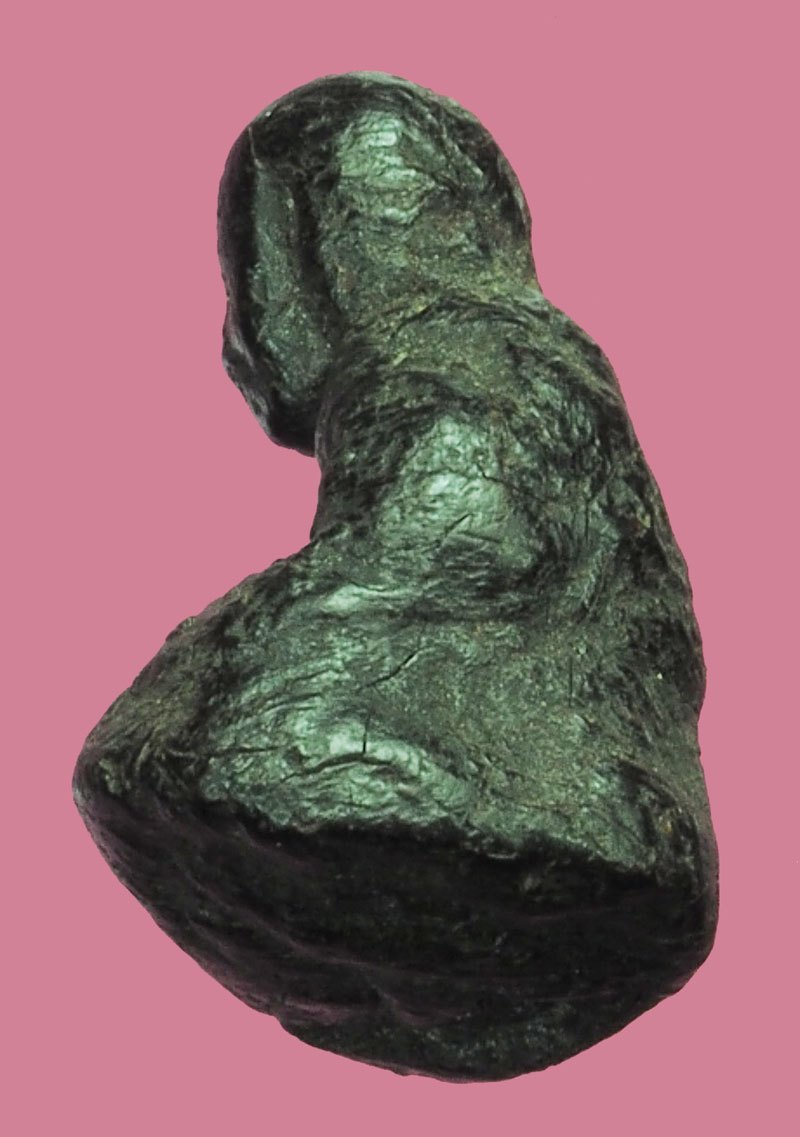 ขายแล้ว*39832 พระรูปเหมือนลอยองค์ เนื้อครั่ง เก่าไม่ทราบที่และปีสร้าง 3