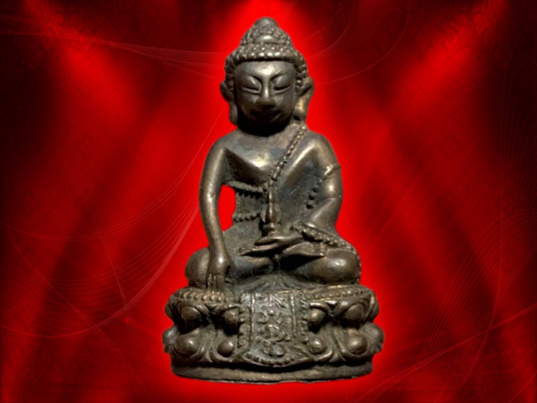 พระกริ่งคุ้มเกล้า (คุ้มเกล้ามหามงคล) ภปร. ปี 2524 พิธีใหญ่ เนื้อนวะโลหะ พร้อมกล่องเดิม งามๆ ครับ ในหลวง ร.๙ ทรงเททอง สมเด็จพระสังฆราชเจ้า กรมหลวงวชิรญาณสังวร (เจริญ สุวัฑฒโน) วัดบวรนิเวศวิหาร พระเกจิคณาจารย์และพระวิปัสสนาจารย์ที่มีชื่อเสียงทุกรูปในยุคนั้น
