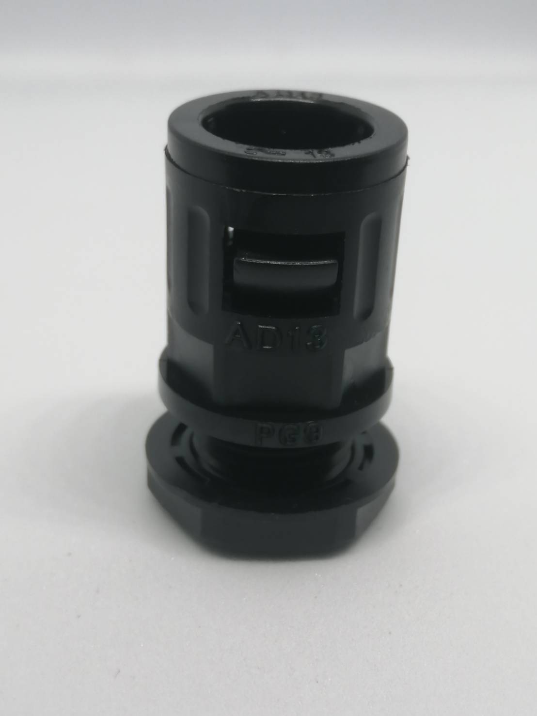 SM-G-AD13/PG9 Fitting (ข้อต่อตรงท่อร้อยสายไฟพลาสติก)SM-G-AD13/PG9