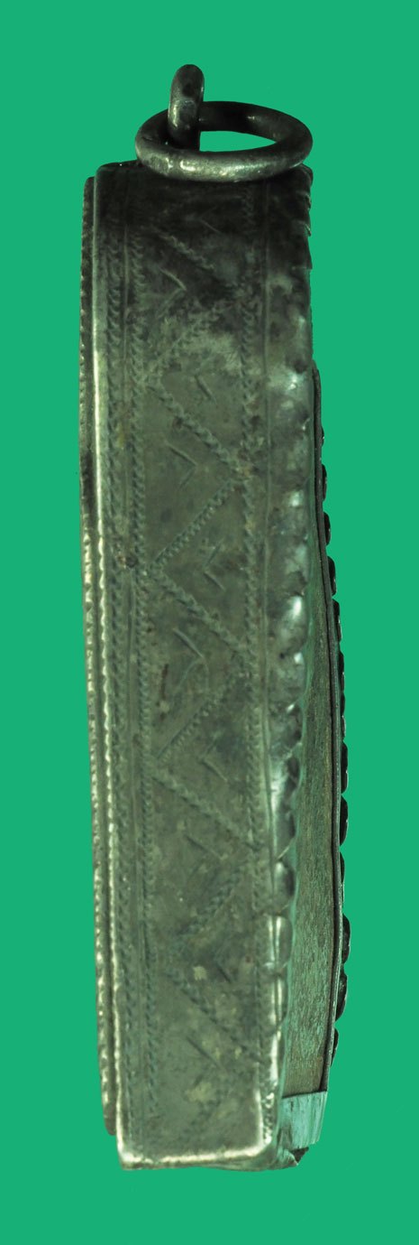 *39694 พระลักษณะพิมพ์เชตุพน บัวสองชั้น สุโขทัย เนื้อดิน พิพม์ใหญ่ เจ้าของเดิมตัดกรอบเงิน ราคา 2000 บาท 13