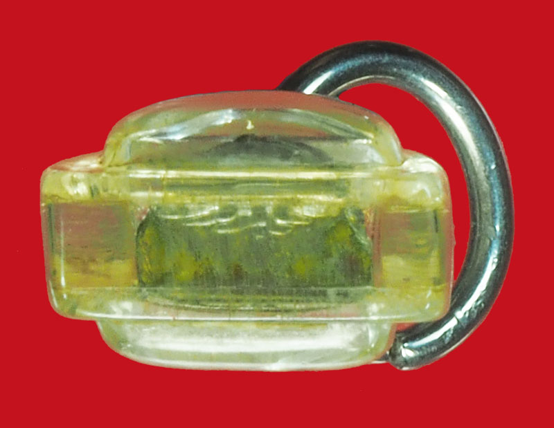 *38061 พระหลวงพ่อเงิน พิมพ์เล็ก เลี่ยมพลาสติกเก่าหลายสิบปี ลักษณะคล้ายกับหลวงพ่อเงินพิมพ์เล็กช้างคู่ 53