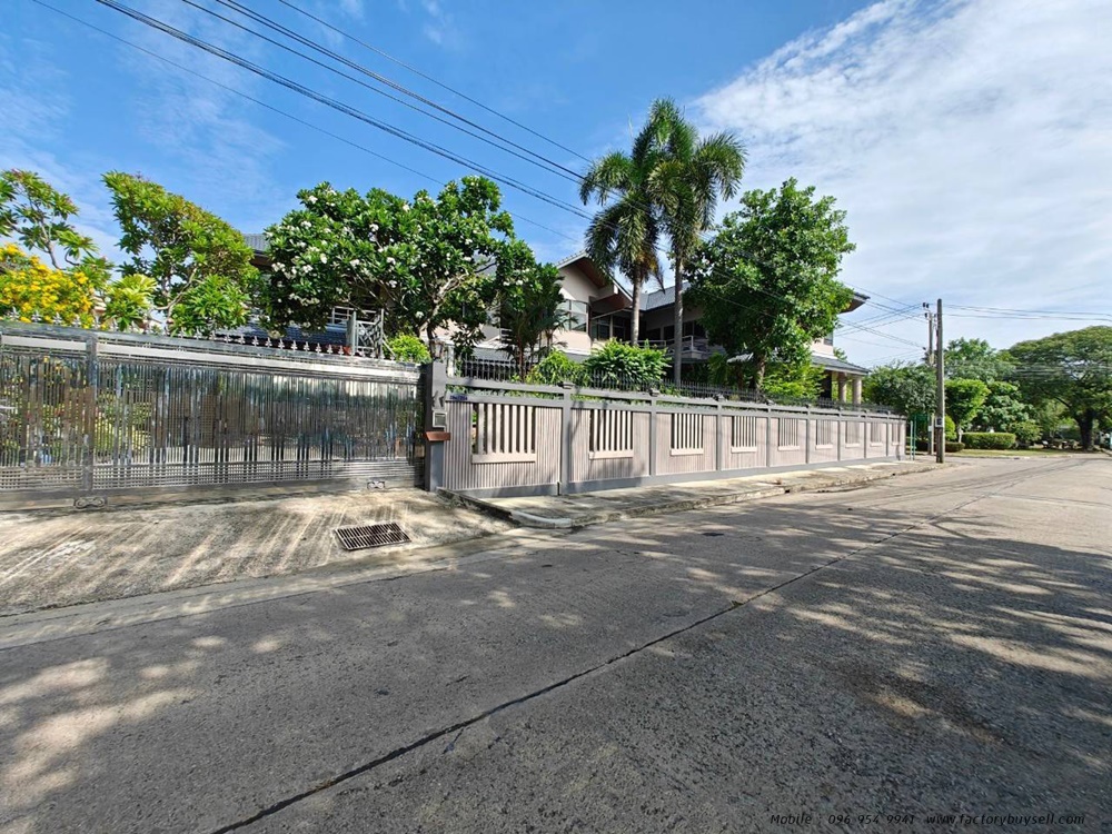 ขายบ้านสวยริมทะเลสาบ สัมมากร รามคำแหง คฤหาสน์หรูหลังใหญ่ ตกแต่งครบ Fully Furnished ตึก 700 ตรม. ริมทะเลสาบ55ไร่, ริมลานโล่ง3.7ไร่ จอดรถ100-140คัน, ติดสวนหย่อม1.74ไร่, รถไฟฟ้าสายสีส้ม MRT สถานีสัมมากร บางกะปิ