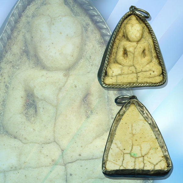 ขายแล้ว*37131 พระหลวงพ่อโต กรุทัพข้าว เนื้อผง เลี่ยมจับขอบเงินเก่า 13