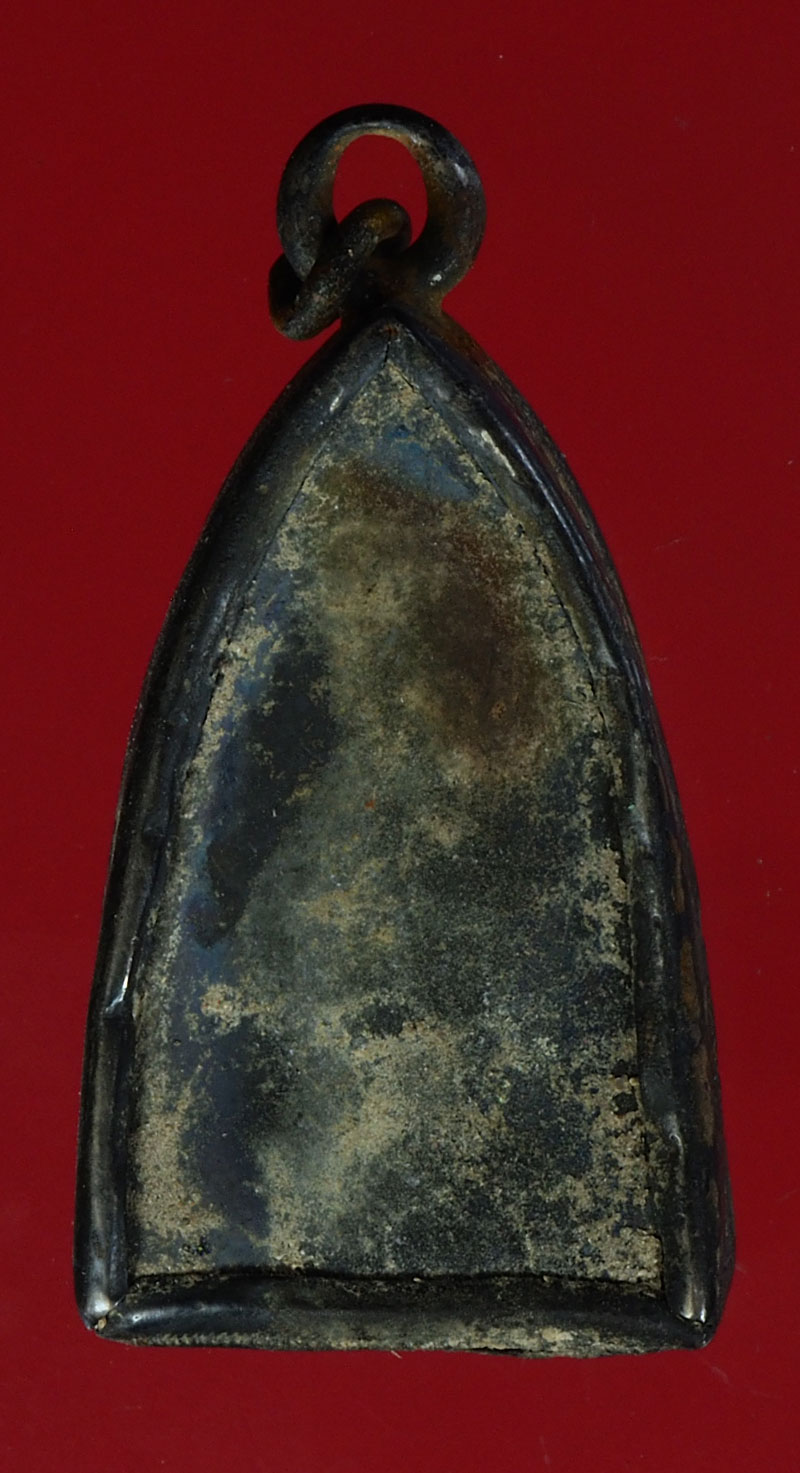 *28486 พระเนื้อดินเลี่ยมเงินเก่า สภาพใช้ ไม่ทราบที่ 13