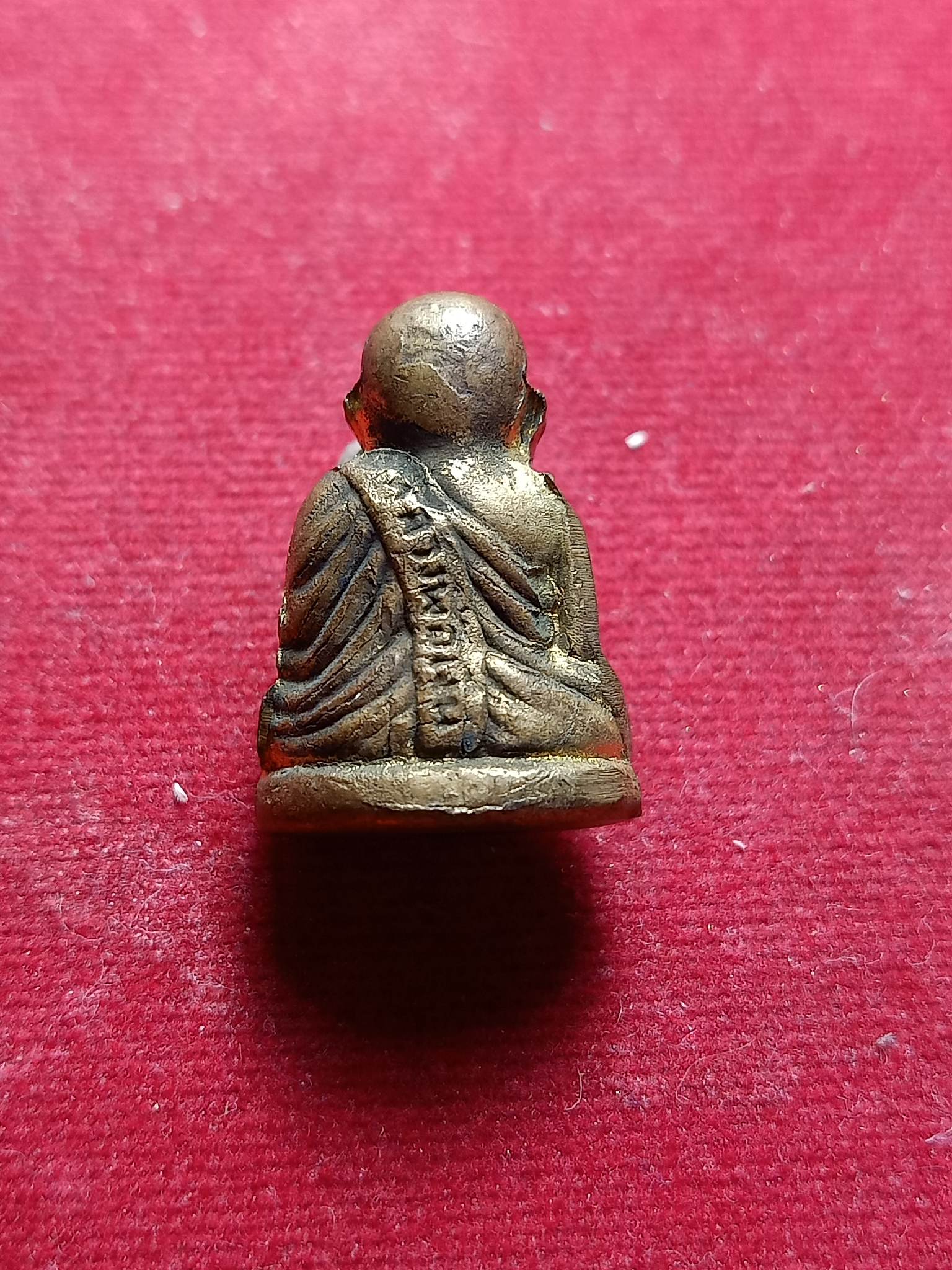 รูปหล่อหลวงพ่อเงิน วัดบางคลาน จ.พิจิตร ปี 2545 พร้อมกล่อง (SKU-01737)