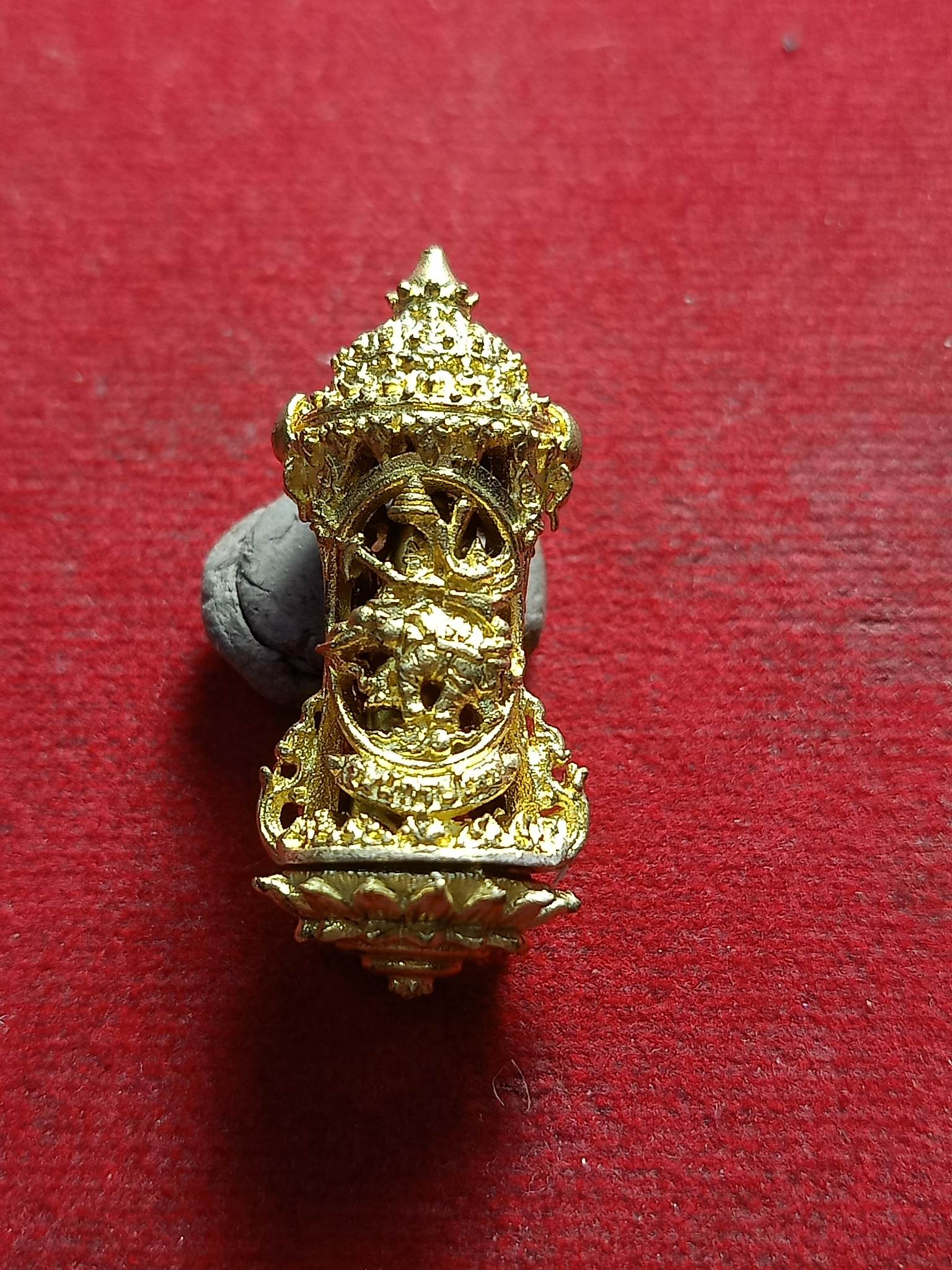 ตะกรุดหล่อโบราณ รุ่นนักรบไทย หลวงพ่อปกรณ์ วัดถ้ำผาแด่น สกลนคร พร้อมกล่อง(SKU-01625)