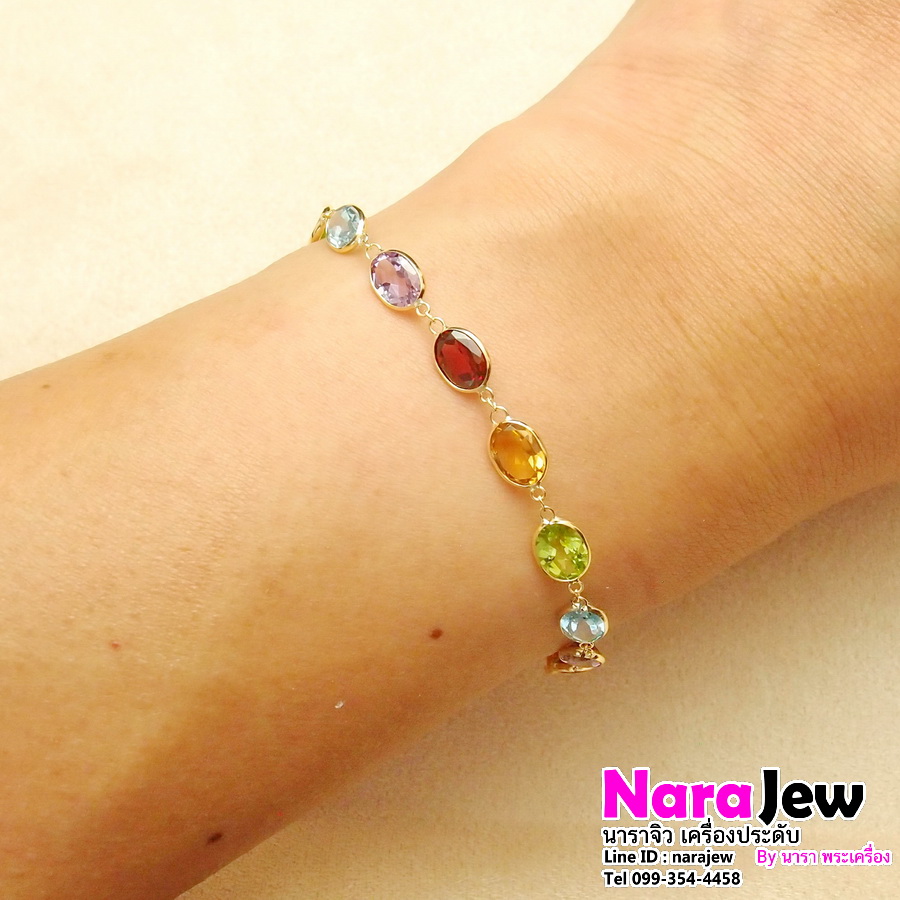 สร้อยข้อมือ ประดับพลอยแท้ 5 สี การผสมผสานของสีพลอยแท้ หลากสีสัน ออกมามีความโดดเด่น สวยสะดุดตา