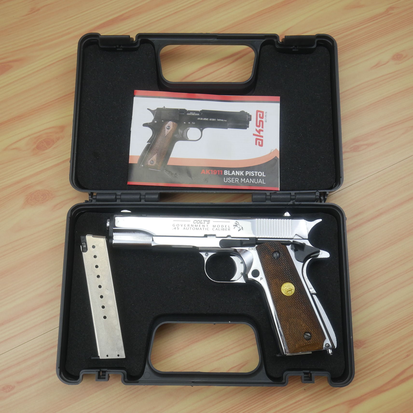 แบลงค์กัน AKSA Colt's Government Model .45 Automatic Caliber 100 Years สีเงินเงา กริปไม้ (2 แม็กกาซีน) BLANK GUN