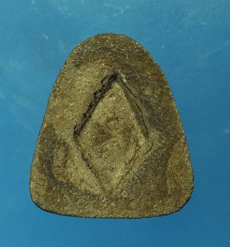 *28880 พระปิดตา เนื้อผงผสมว่าน ไม่ทราบที่และปีสร้าง 6