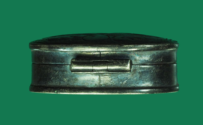 *31232 ตลับสำหรับใส่สีผึ้ง ทำด้วยเงิน เก่า 16