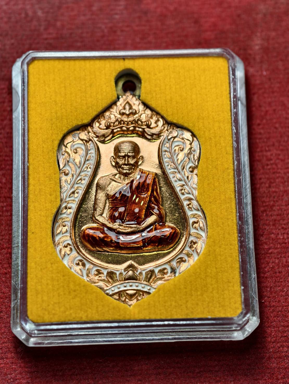 เหรียญเลื่อนสมณศักดิ์ 111 ปี หลวงพ่อเงิน วัดบางคลน จ.พิจิตร ปี 2557 พร้อมกล่อง (SKU-13452)