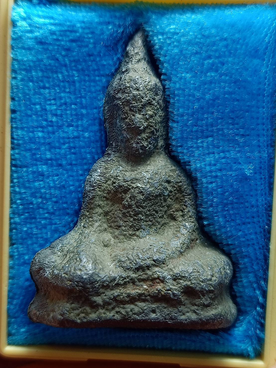 พระท่ากระดาน พระครูบาบุญคุ้ม รุ่น 1 วัดโพธิสัตย์นิมิต จ.กาญจนบุรี พร้อมกล่อง (SKU-11561)