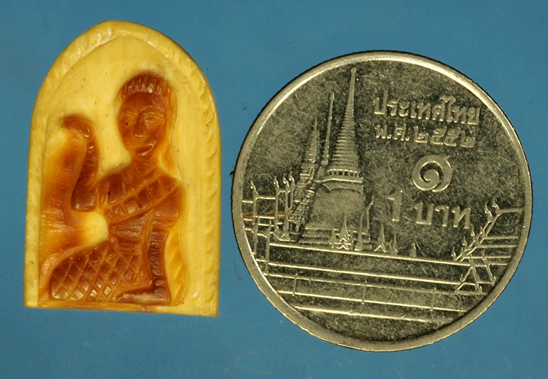 *27913 นางกวักแกะ เนื้อฉ่ำ เก่าพอมีอายุ ไม่ทราบที่และปีสร้าง 12