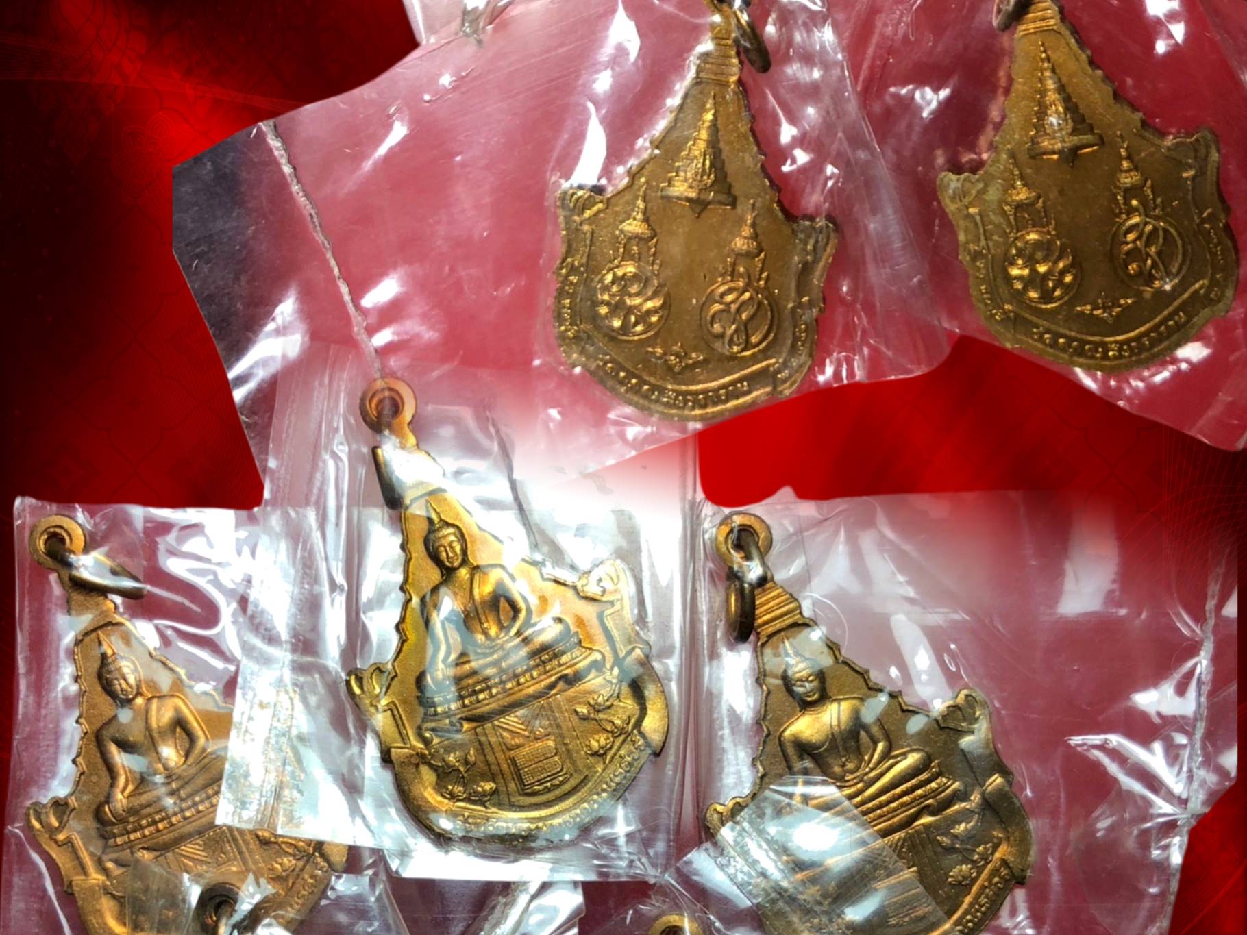 เหรียญพระพุทธญาณนเรศวร์ ด้านหลัง ภปร. สก. วัดญาณสังวราราม ปี 2527 รุ่นแรก เนื้อทองแดง ...จำนวน 5 เหรียญ