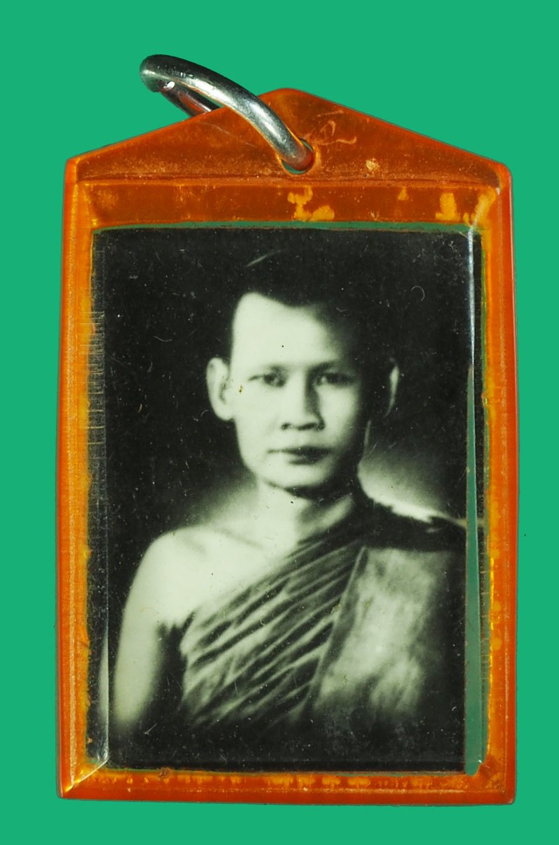 *40203 รูปถ่ายหลวงพ่อเชื่อม วัดไผ่ขวาง สุพรรณบุรี เลี่ยมพลาสติกเดิมจากวัด 84