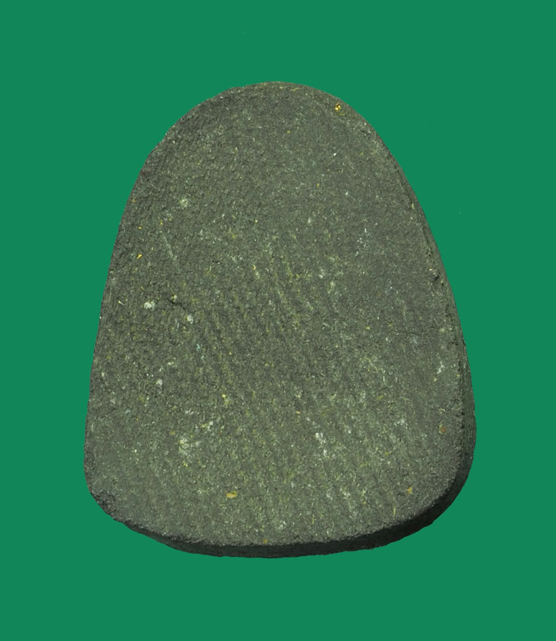 *32049 พระปิดตาเนื้อผงใบลานหลังลายผ้า เก่าไม่ทราบที่ 6