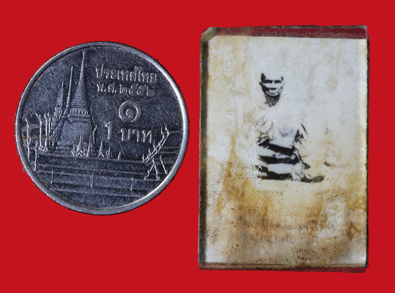 *35217 รูปถ่ายอัดกระจกสองด้านหน้าเดียว เก่าไม่ทราบที่และปีสร้าง 3