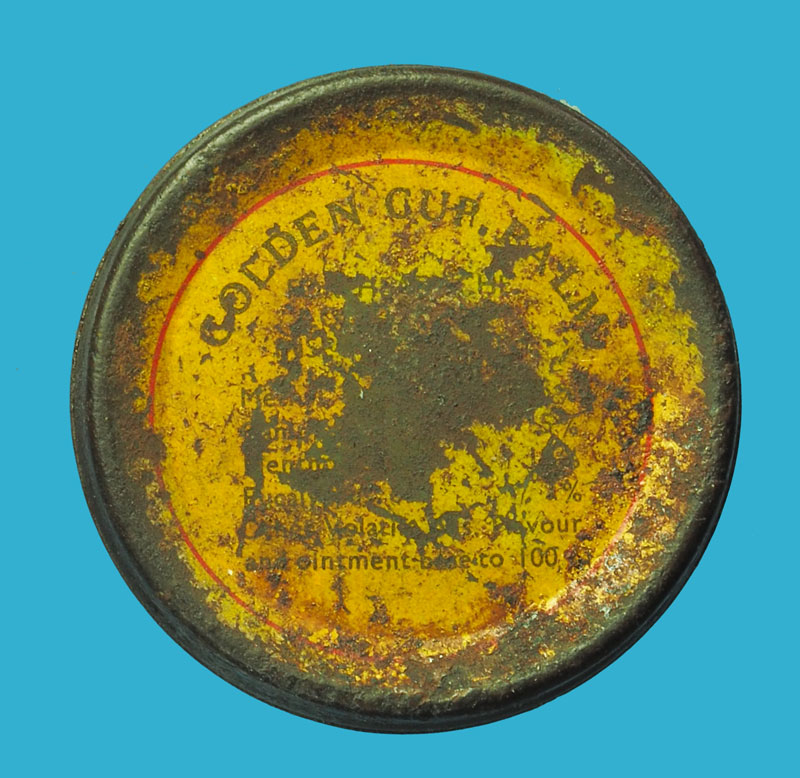 *33359 ตลับสีผึ้งเก่า ไม่ทราบอาจารย์ 12